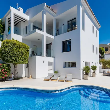 Elegant With Seaview ماربيا